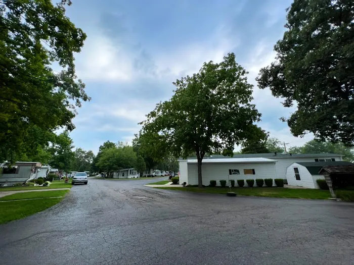 West Lake Village Mobile Home Park Picture 5