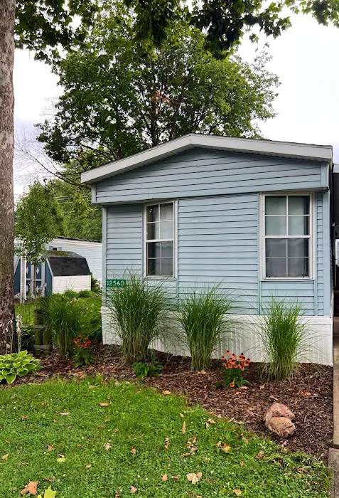 West Lake Village Mobile Home Park Picture 7