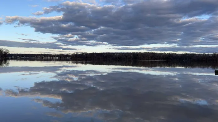 West Lake Village Mobile Home Park Picture 3