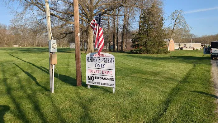 Leinard Mobile Home Park Picture 1