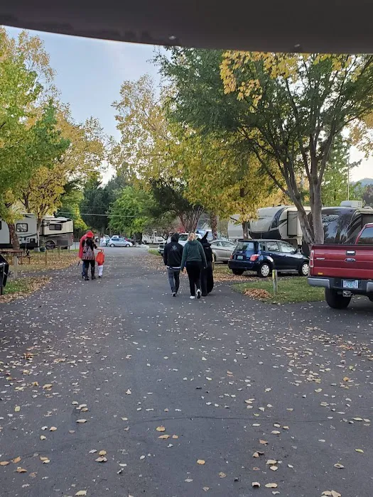 Medford / Gold Hill KOA Journey Picture 2