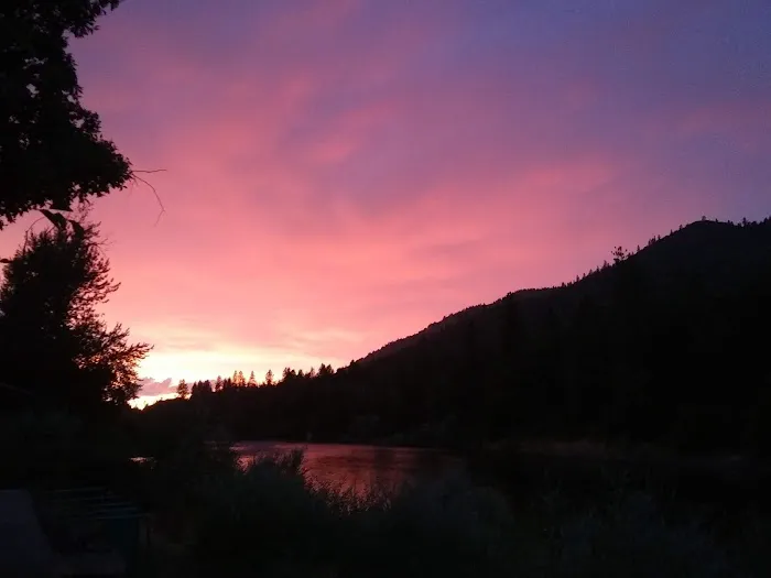 Rogue River Campground & RV Resort Picture 4