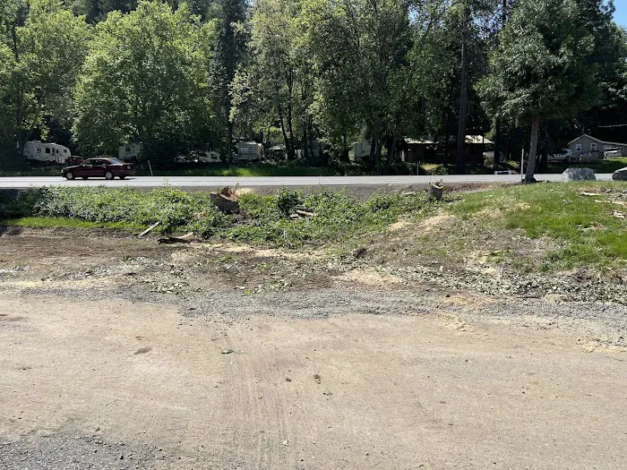 Rogue River Campground & RV Resort Picture 10