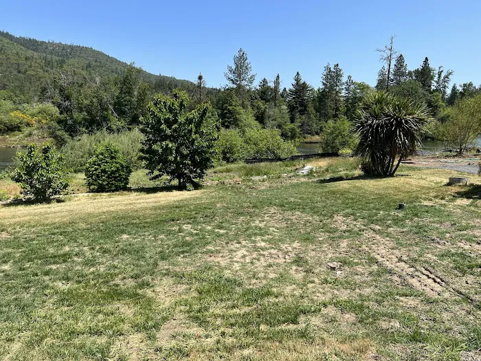 Rogue River Campground & RV Resort Picture 9