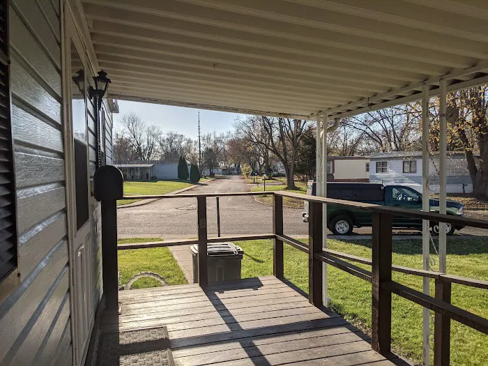 McMahan's Mobile Home Park Picture 3