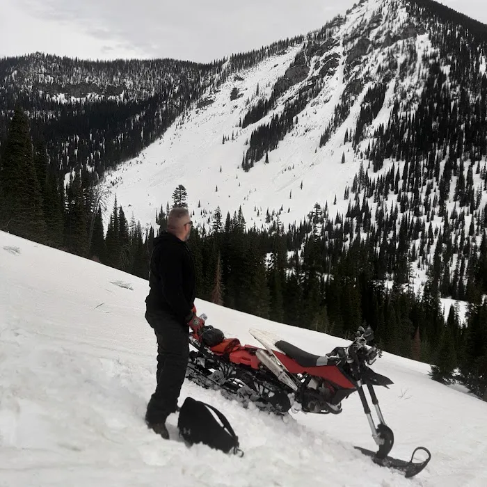 Red Meadow Lake Campground Picture 10