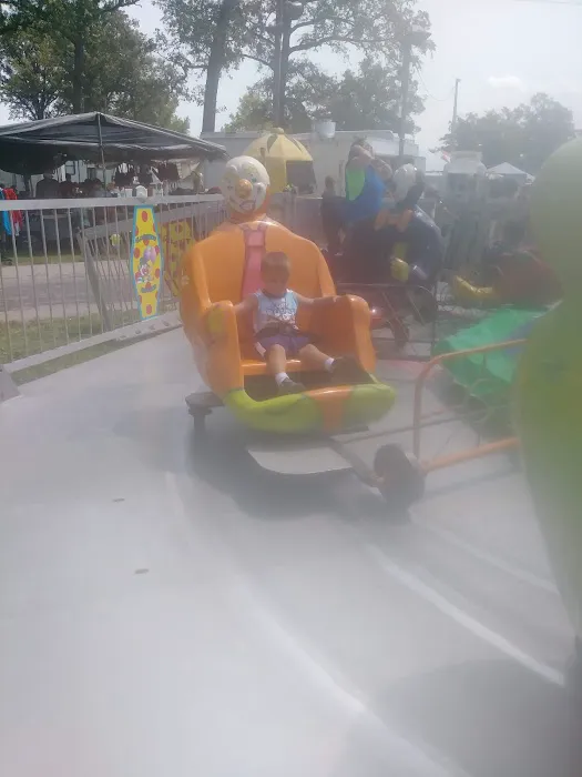 Westside Mobile Home Community Picture 9