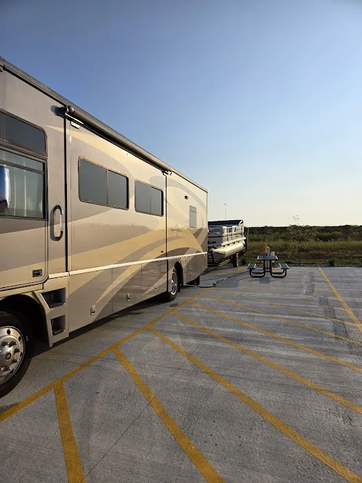 Love's RV Hookup Picture 4