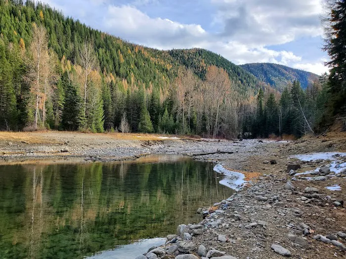 LOST JOHNNY POINT CAMPGROUND Picture 8