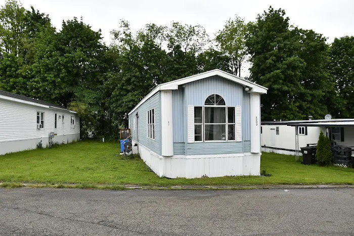 Hillsdale Mobile Village Picture 6