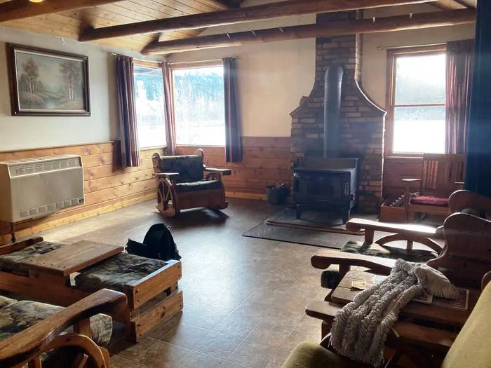 Ben Rover Cabin Picture 1