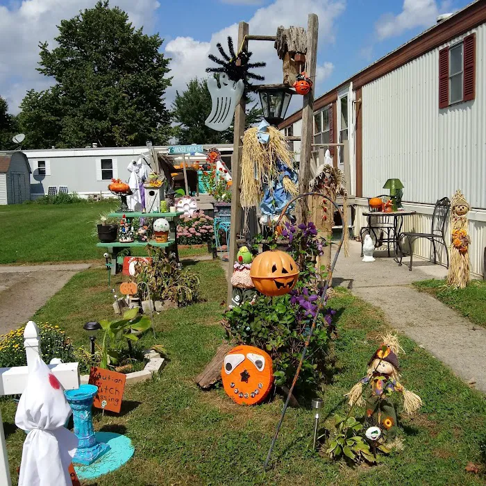 Woodburn Mobile Home Park Picture 4