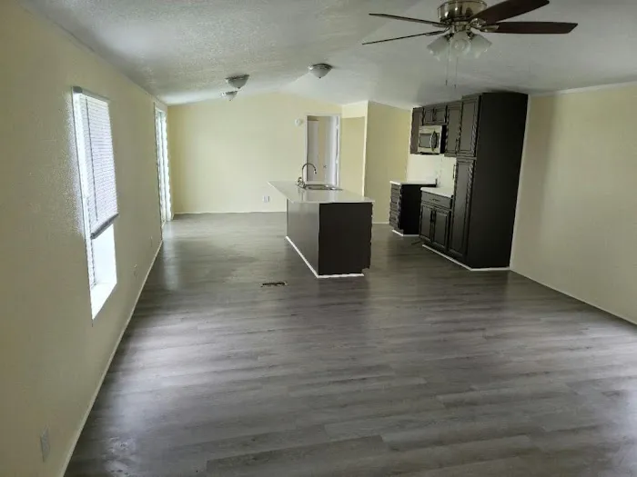 Apple Valley Manufactured Home Community Picture 3