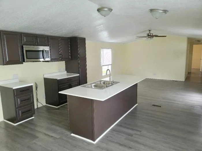 Apple Valley Manufactured Home Community Picture 6