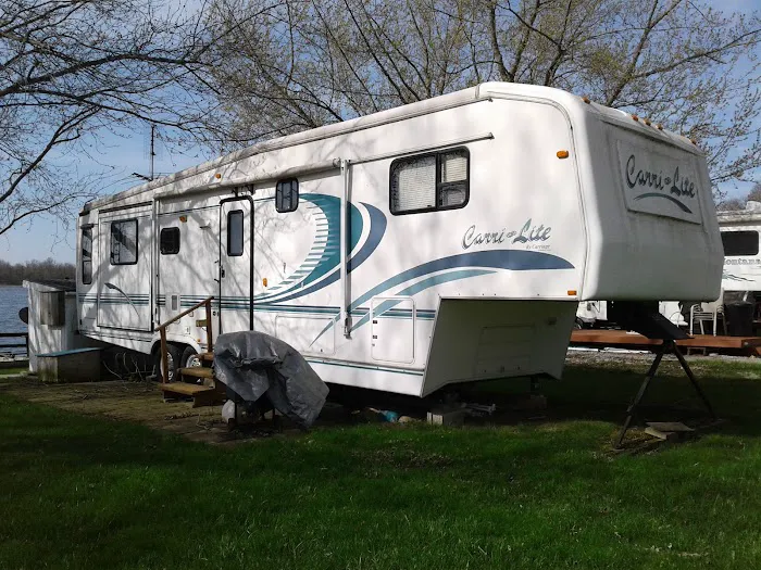 Silver Lake RV & MH Estates Picture 7