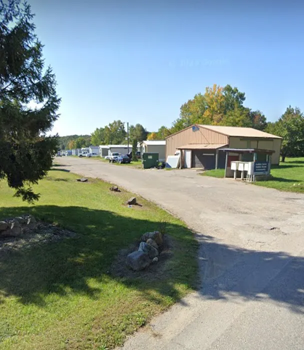 Golden Acres Mobile Home Park Picture 2