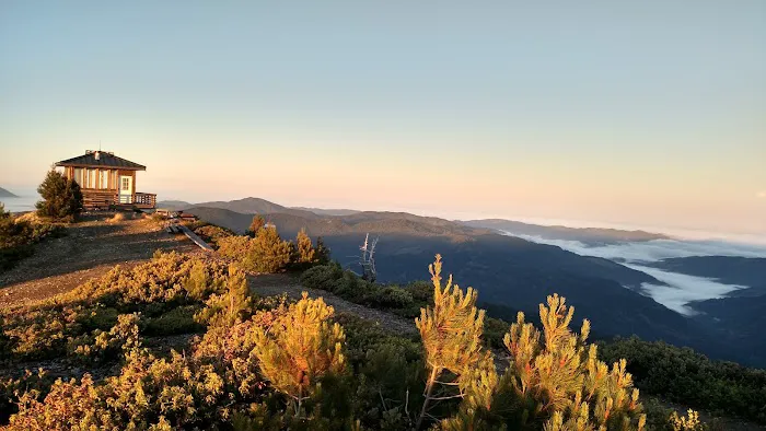 Snow Camp Lookout Picture 3