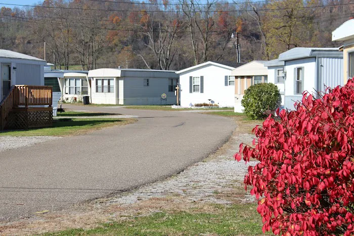 Johnson's Mobile Home Park Picture 6