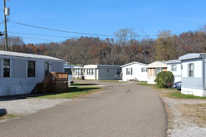 Johnson's Mobile Home Park Picture 2