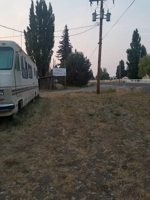 Agency Lake Resort Picture 4