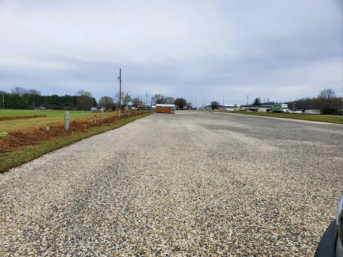 Apple Grove RV Park Picture 2