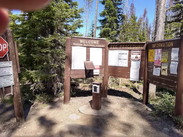 Fourmile Lake Campground Picture 1