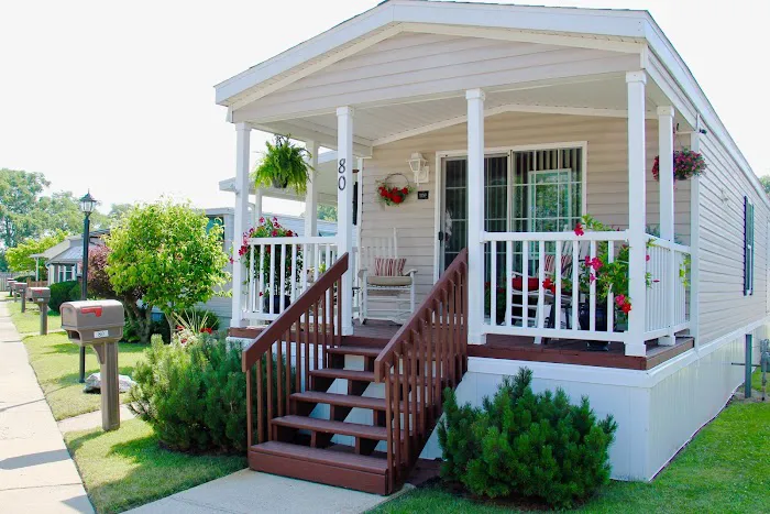 Harmony Pointe Mobile Home Park Picture 5