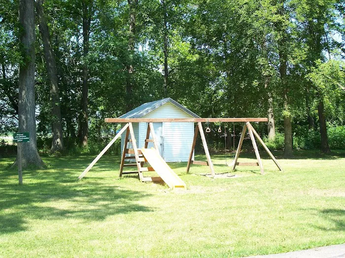 Oakwood Manufactured Home Community Picture 7