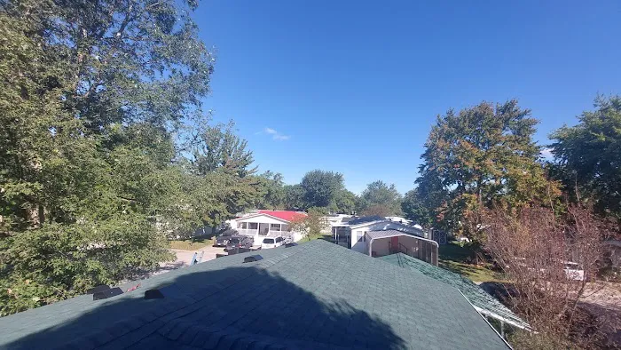 Olwine Mobile Home Park Picture 3