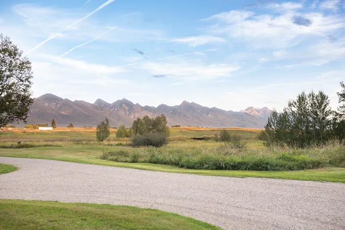 Mission Meadows Camping & RV Park Picture 6