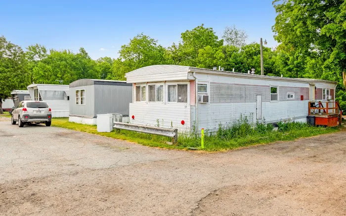 Michigan Avenue Estates Mobile Home Park Picture 6