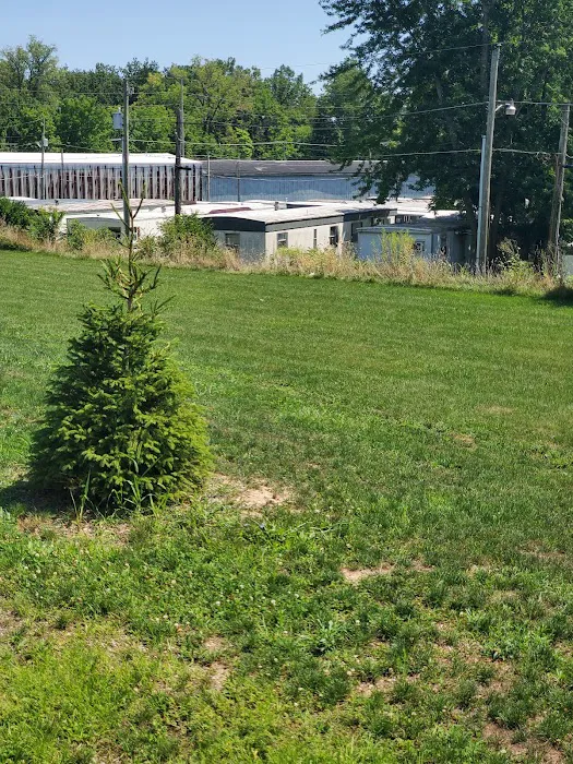 Wells Street Mobile Home Park Picture 2