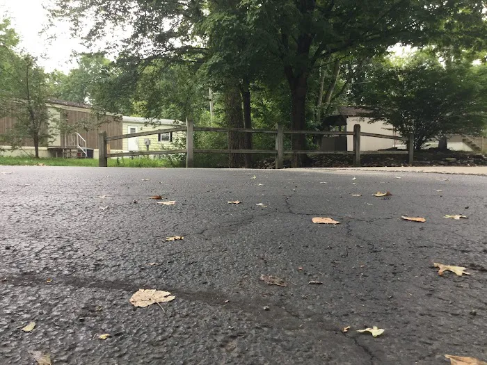 Country Court Estates Picture 3