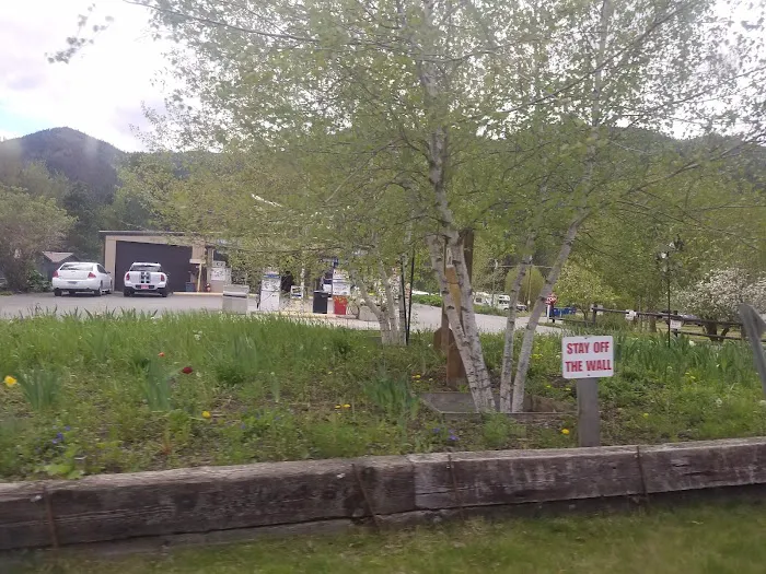 Turah Store and RV Campground Picture 3