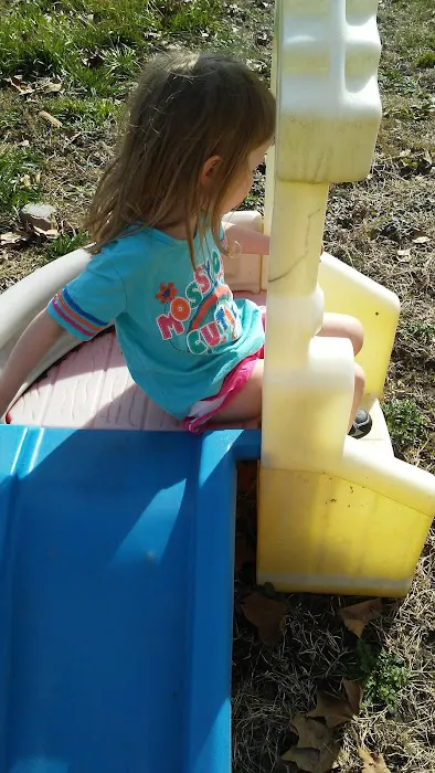 Colony Mobile Home Park Inc Picture 2