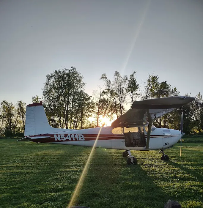 Robert Newlon Airpark Picture 10
