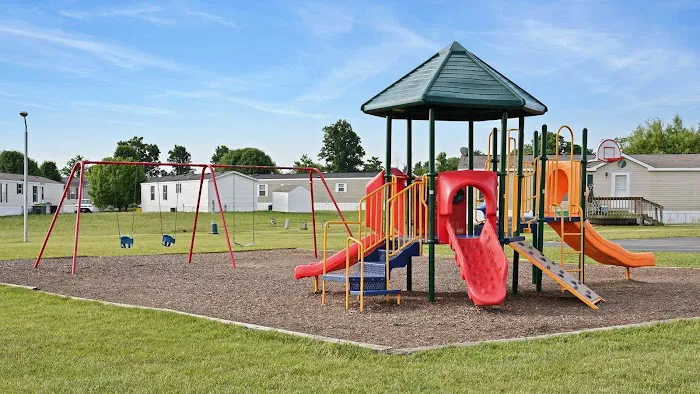 Oakwood Village Picture 6