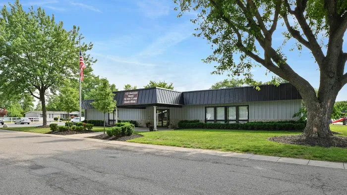 Oakwood Village Picture 3