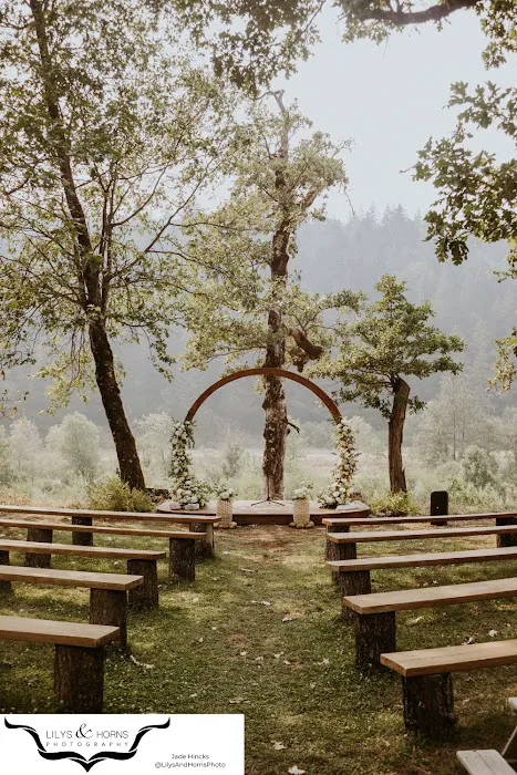 Cedar Bloom Farm Picture 3