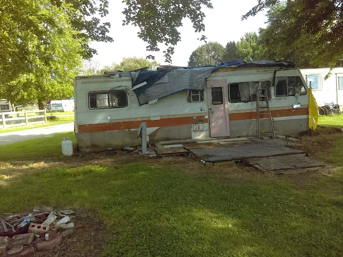 Green Meadows Mobile Home Park Picture 1