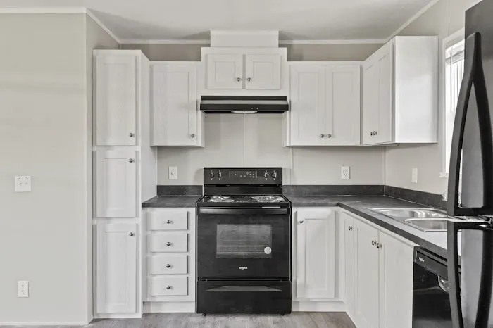 Ideal North Manufactured Home Community Picture 8