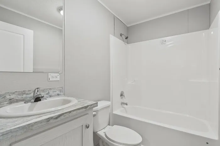 Ideal North Manufactured Home Community Picture 2