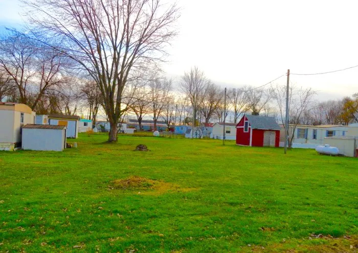 New Lebanon Mobile Home Park Picture 6