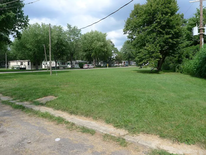 New Lebanon Mobile Home Park Picture 7