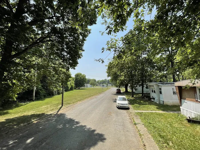 New Lebanon Mobile Home Park Picture 4