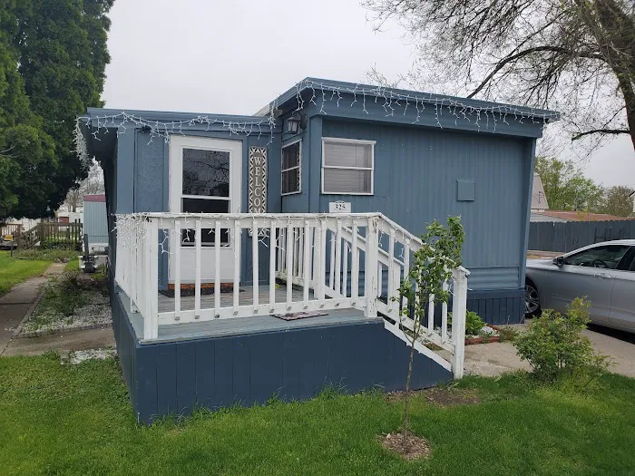 Berne Mobile Home Park Picture 7