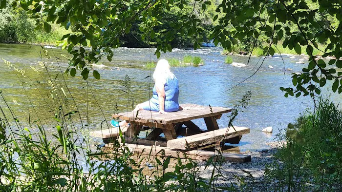 Jackson Campground on the Applegate River Picture 2