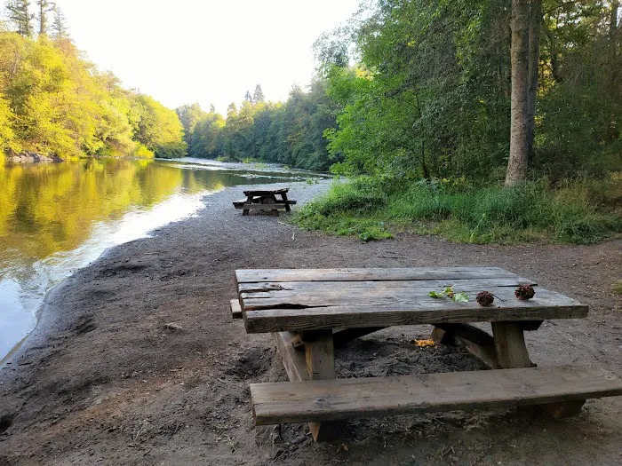 Jackson Campground on the Applegate River Picture 3