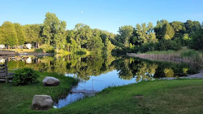 Hideaway RV Park Picture 4