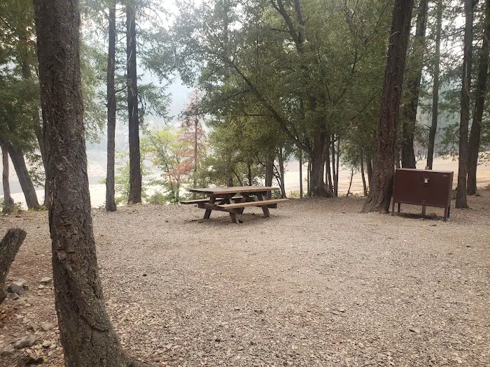 Applegate Lake Hart-Tish Park Picture 2